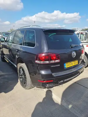 Volkswagen Touareg 2008 Black