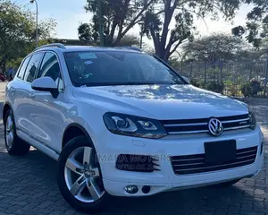 Volkswagen Touareg 2014 White