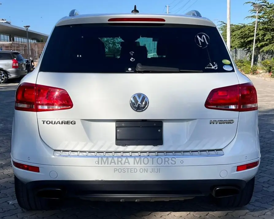 Volkswagen Touareg 2014 White