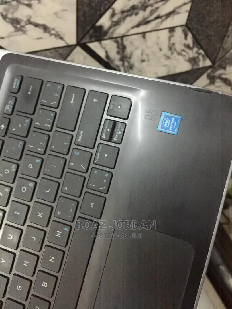 New Laptop HP Pavilion 15 4GB Intel HDD 500GB