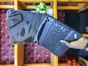 Photo - Laptop Lenovo ThinkPad X131e 4GB AMD HDD 320GB