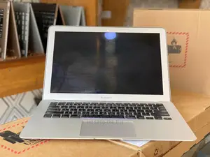 New Laptop Apple MacBook 2013 4GB Intel Core I5 SSD 128GB