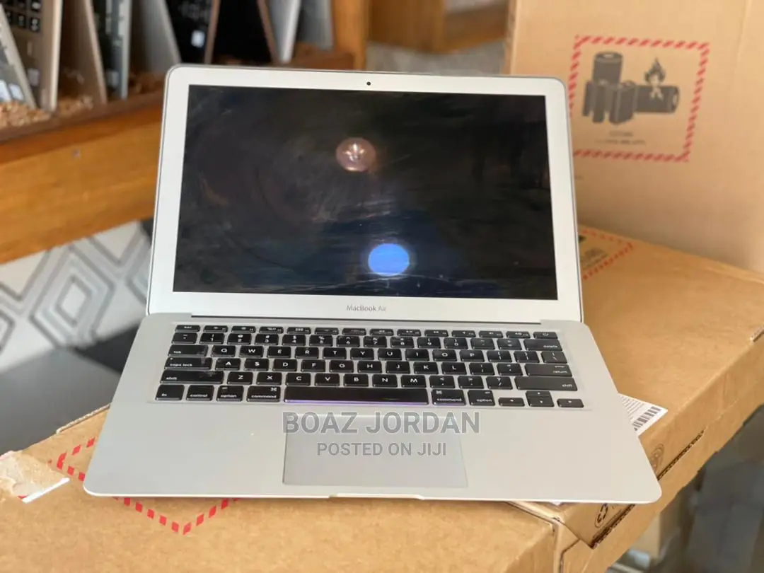 New Laptop Apple MacBook 2013 4GB Intel Core I5 SSD 128GB