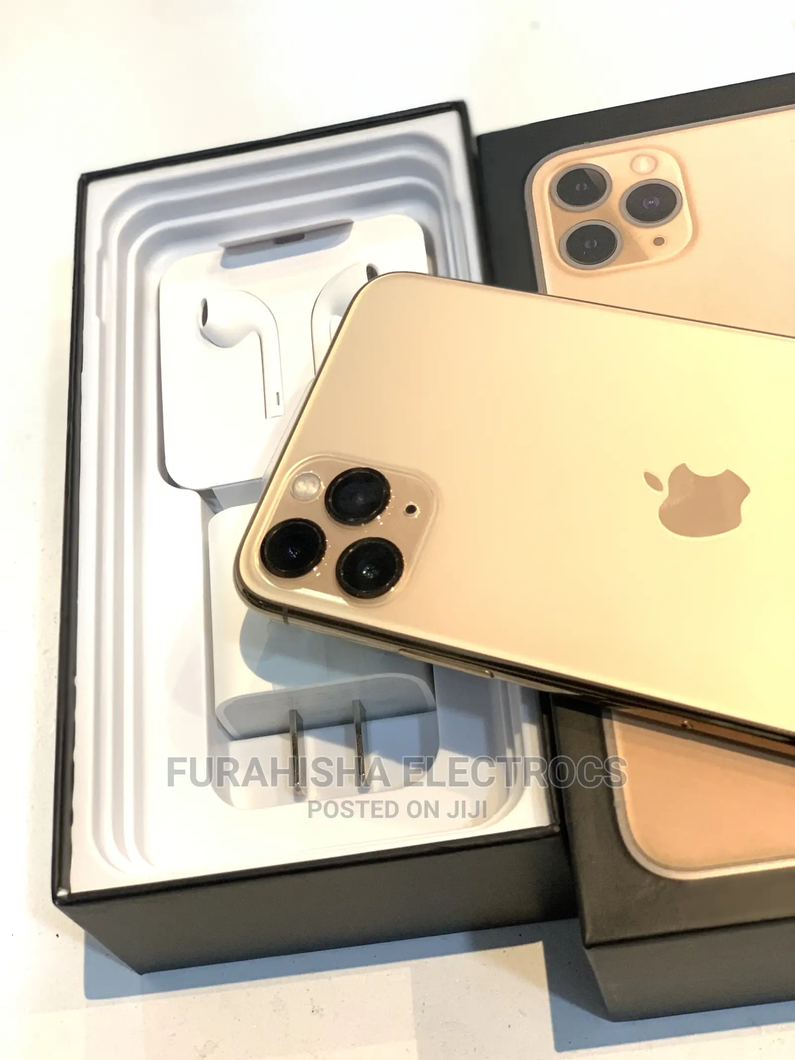New Apple iPhone 11 Pro Max 256 GB Gold