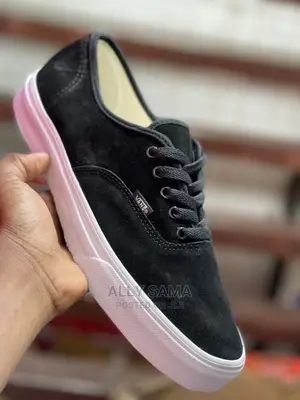 Vans Black White