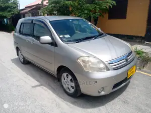 Toyota Raum 2003 1.5 AWD Beige