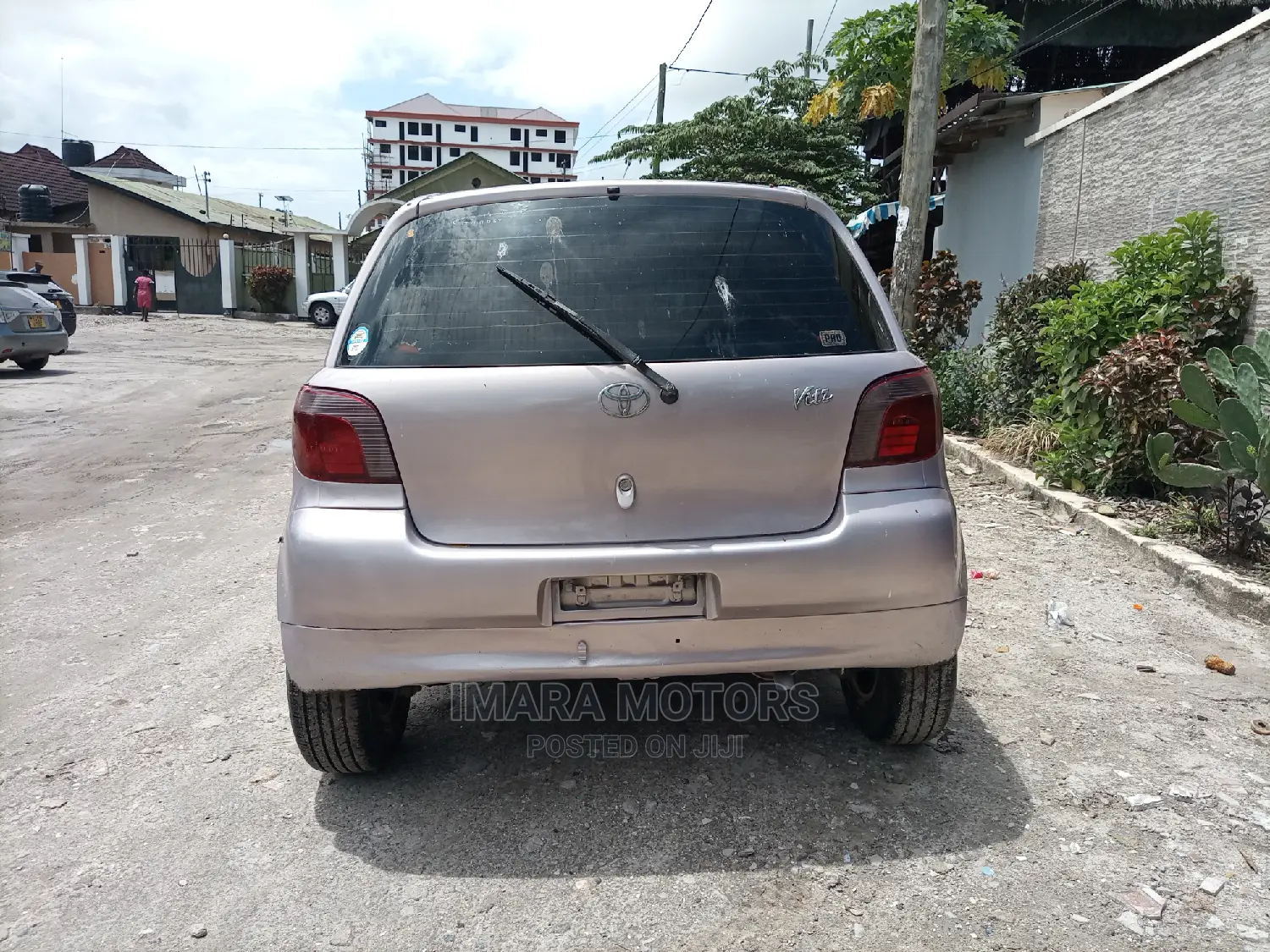 Toyota Vitz 2002 Pink