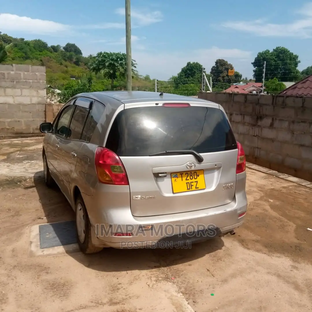 Toyota Corolla Spacio 2003 Gray