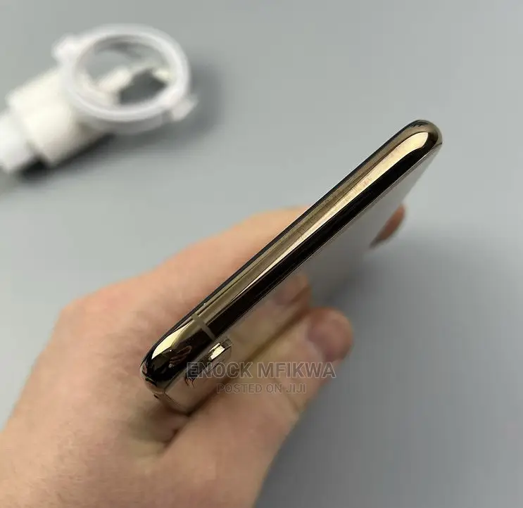 Apple iPhone XS Max 64 GB Gold