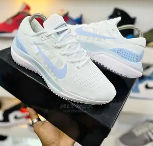 Lady's Nike Zoom