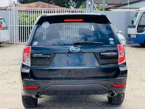 Subaru Forester 2011 Black