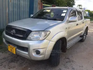 Toyota Hilux 2009 Silver
