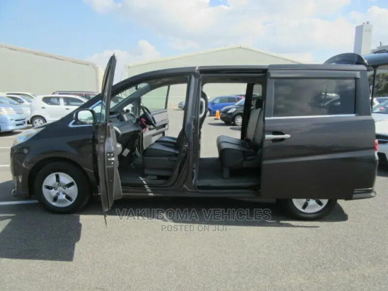 Honda Stepwgn 2006 Black