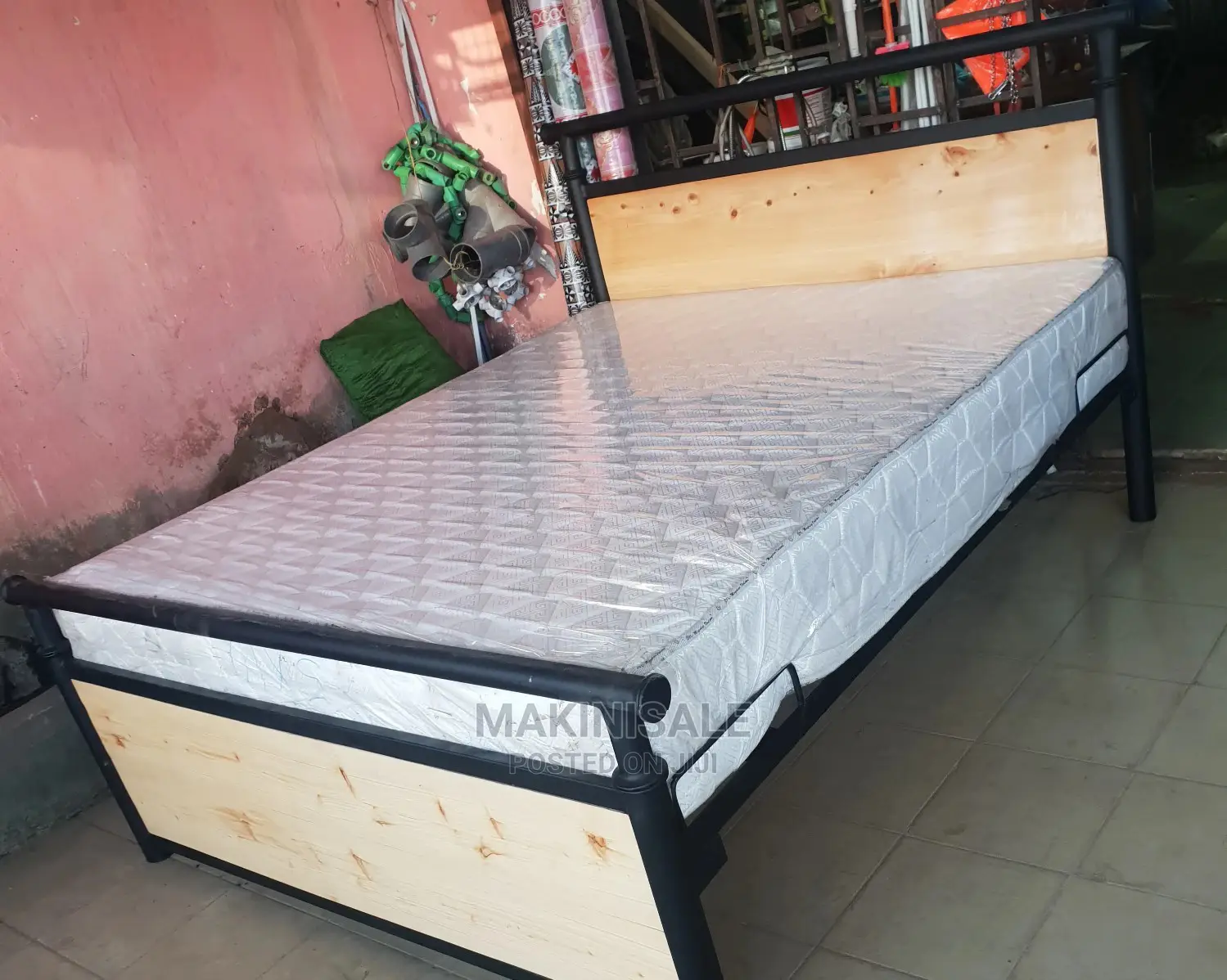 Kitanda Kizuri Sana Bei Yetu Ni Poa Sana