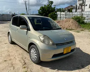 Toyota Passo 2006 Beige