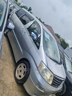 Toyota Alphard 2004 Silver