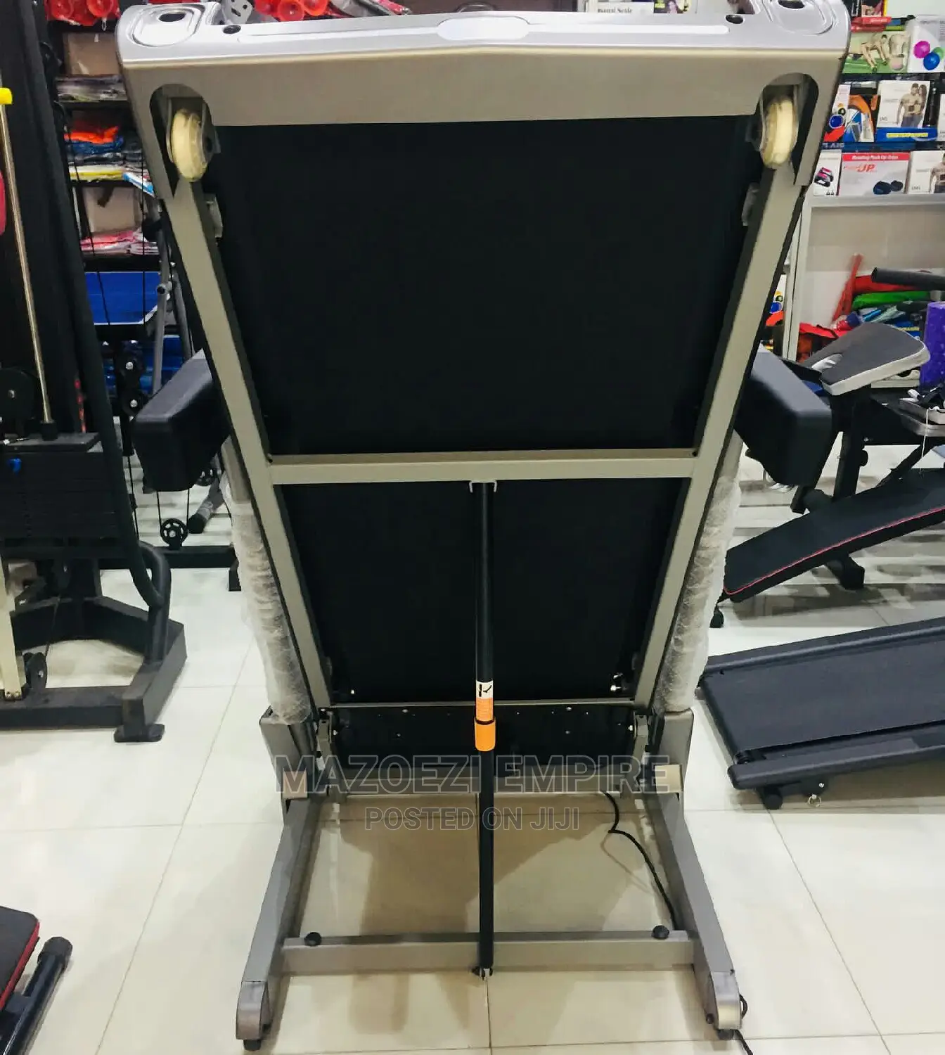 Treadmill (Weight Capacity 140kg)