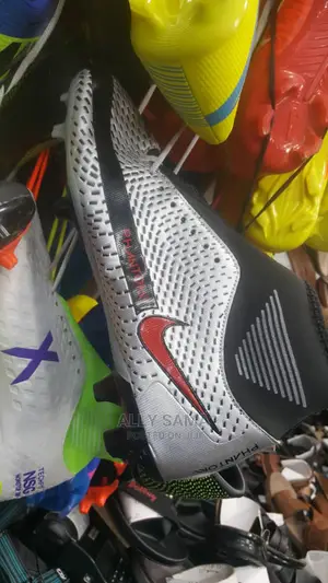 Footballs Boots