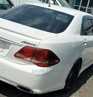 Toyota Crown 2008