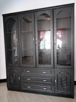 Kabati La Ndani