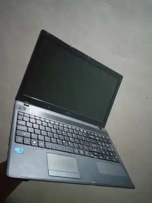 Laptop Acer Aspire 1500 4GB Intel Core 2 Duo HDD 320GB