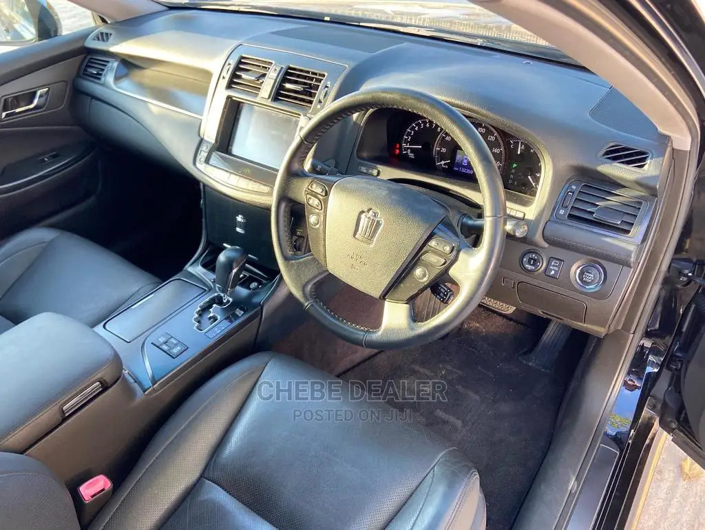 Toyota Crown 2009 Silver