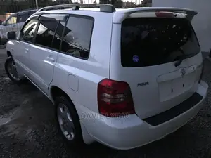 Toyota Kluger 2004 White