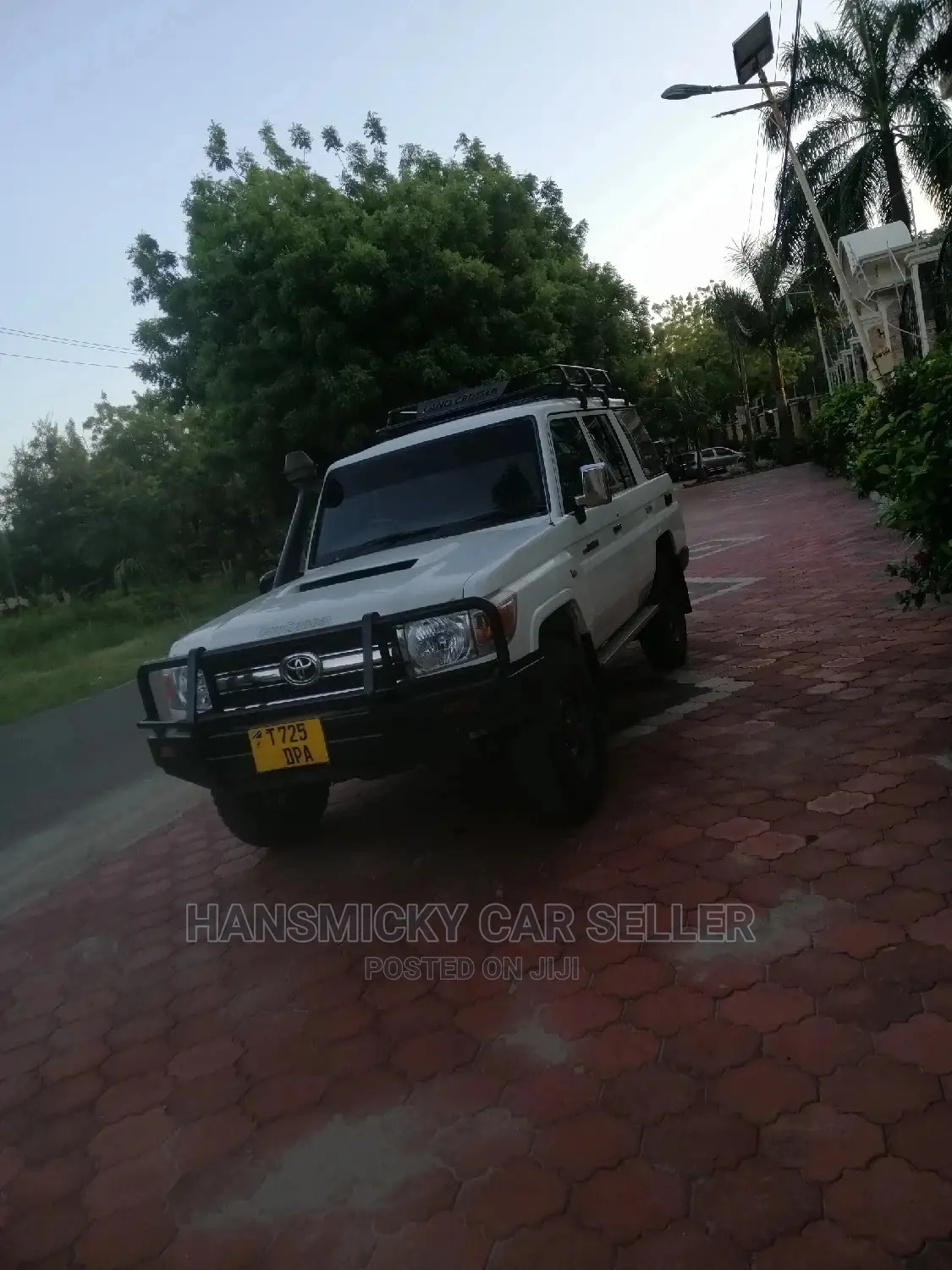 Toyota Land Cruiser 2005 Silver