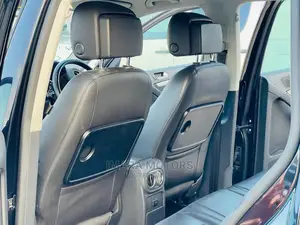 Volkswagen Tiguan 2012 Black