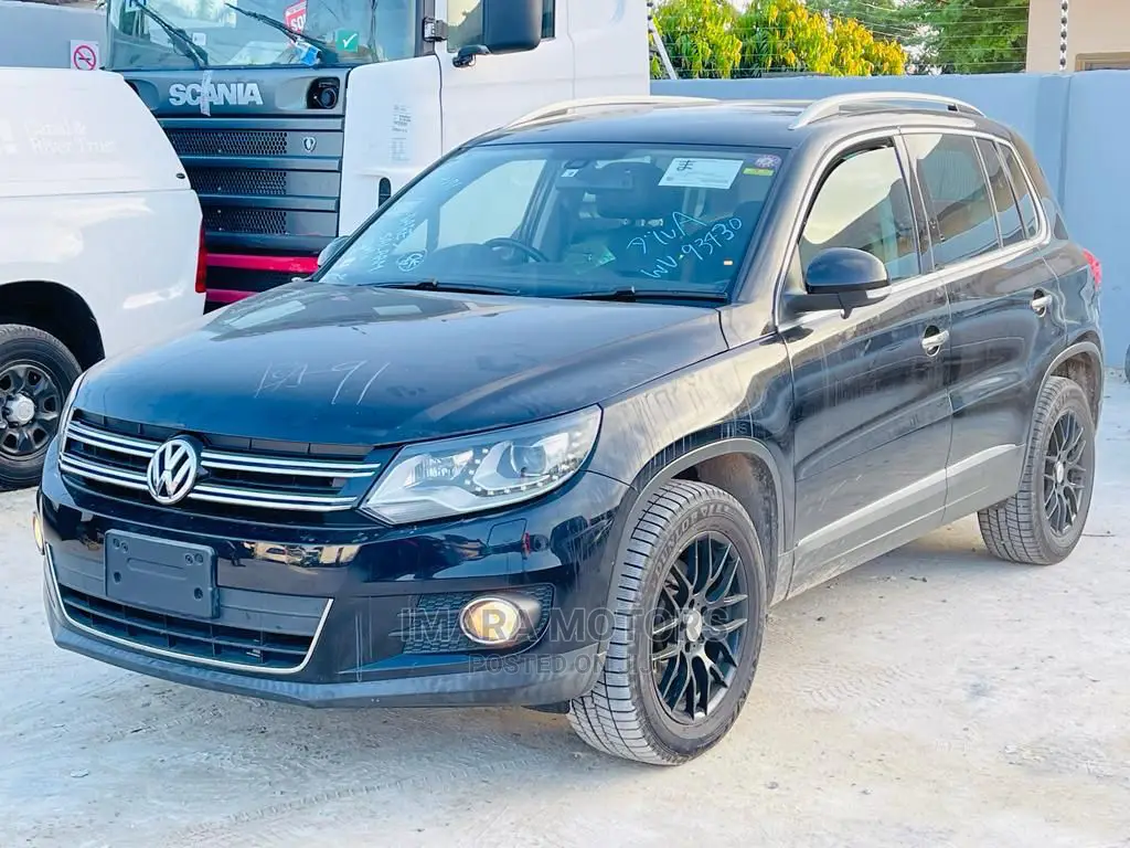 Volkswagen Tiguan 2012 Black