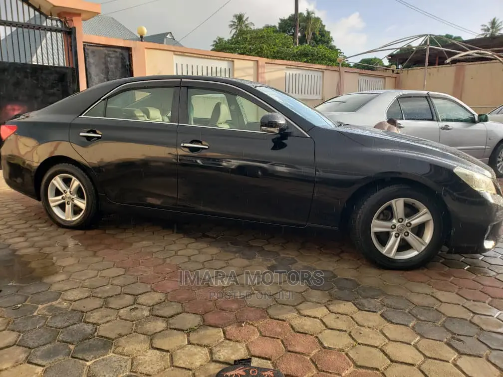 Toyota Mark X 2010 Black