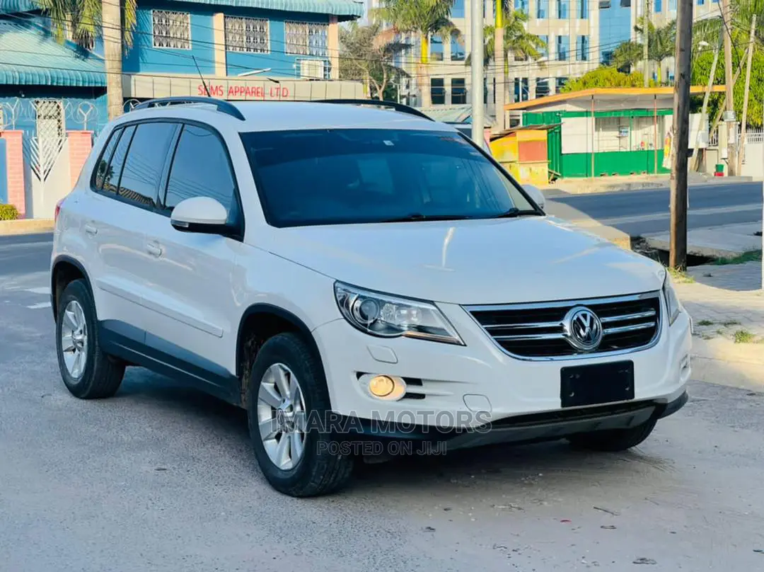 Volkswagen Tiguan 2009 White