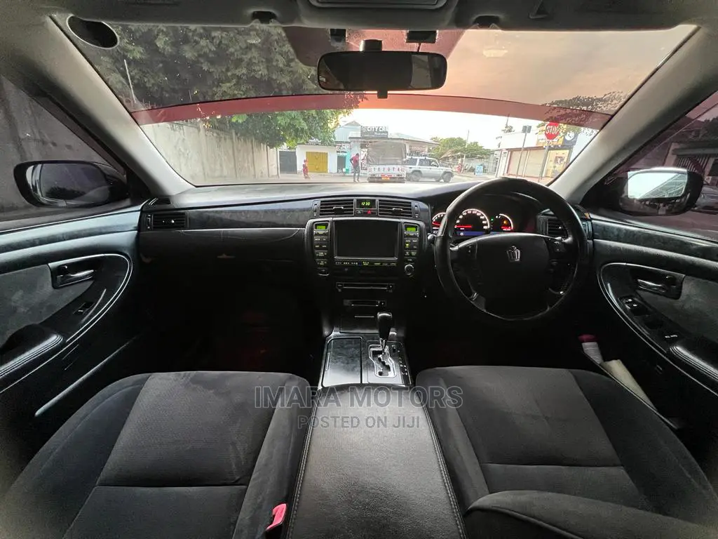 Toyota Crown 2007 Black