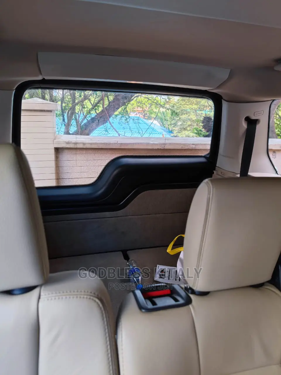 Land Rover Discovery 2005 Gold