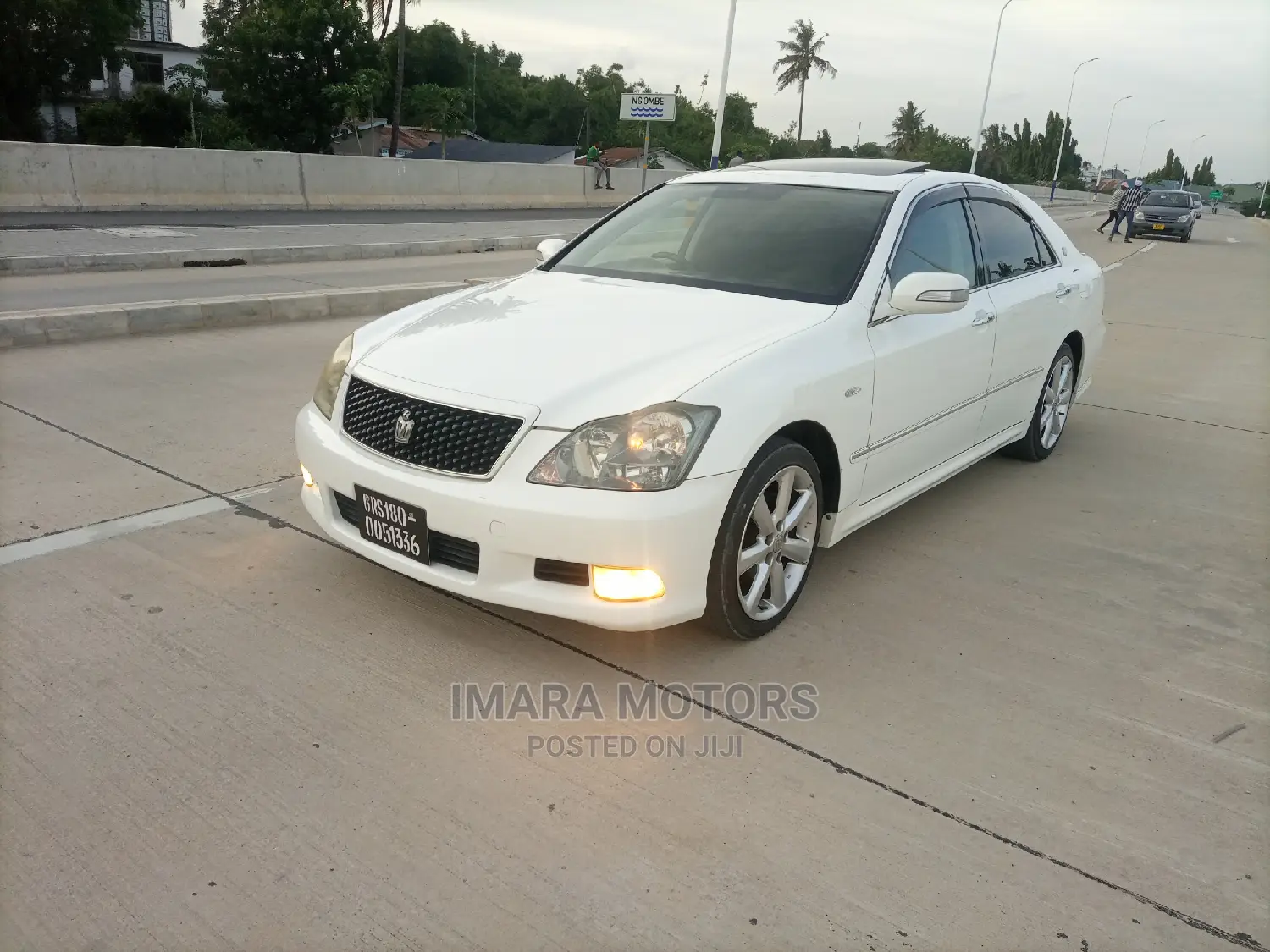 Toyota Crown 2007 White