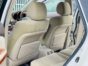 Toyota Harrier 2006 White