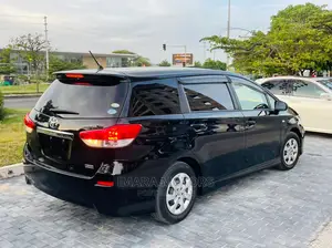 Toyota Wish 2011 Blue