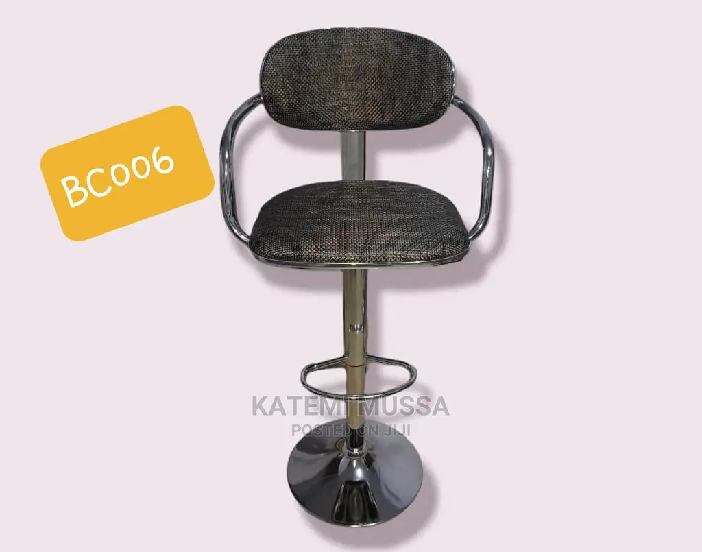 Kiti Cha Saloon