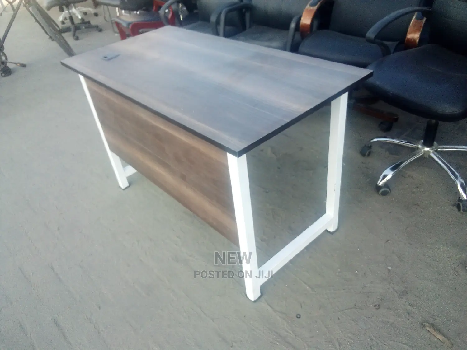 Office Table for Work Space