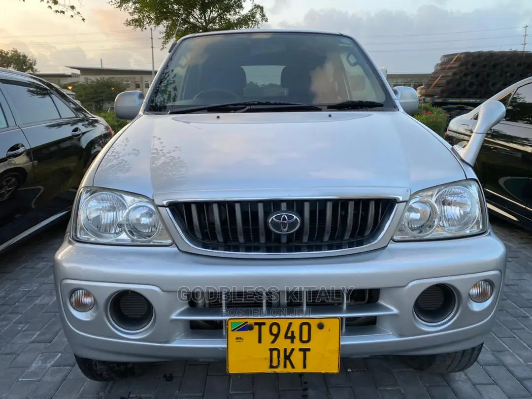 Toyota Cami 2002 Silver