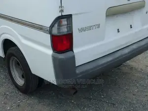 Nissan Caravan (Urvan) 2004 White