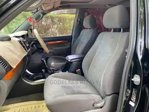 Toyota Land Cruiser 2005 Black
