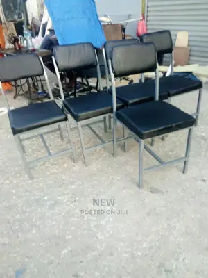 Simple Chair