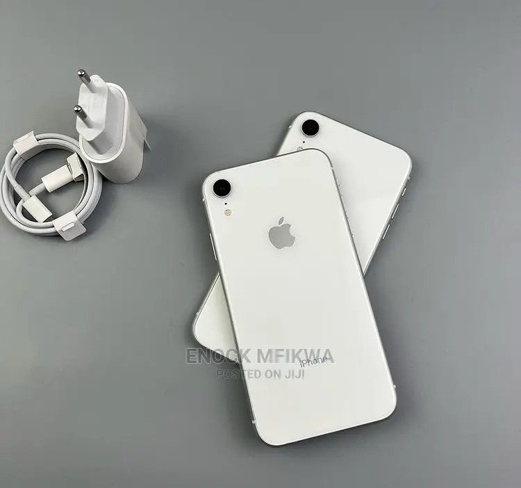 Apple iPhone XR 64 GB White