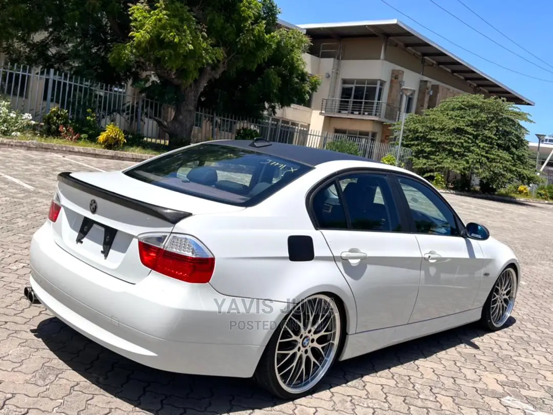 BMW 3 Series 2006 Off White
