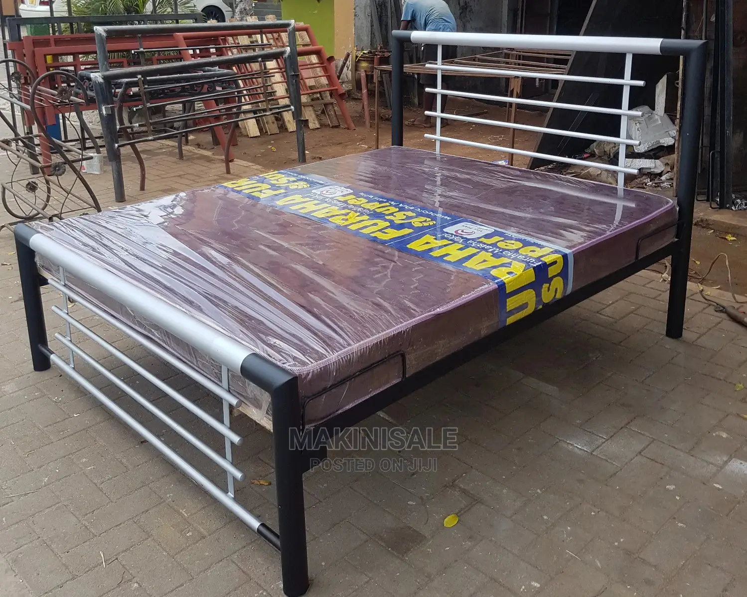 Kitanda Kizuri Sana Simple Kwa Bei Nafuu Sana