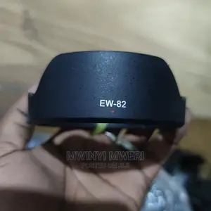 Canon EW-82 Lens Hood for EF 16-35mm F/4l IS USM Lens