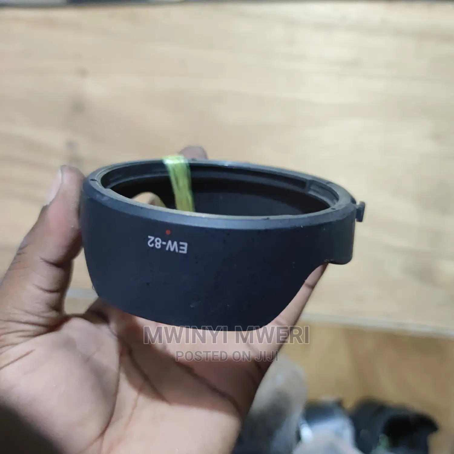 Canon EW-82 Lens Hood for EF 16-35mm F/4l IS USM Lens