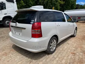 Toyota Wish 2004 White