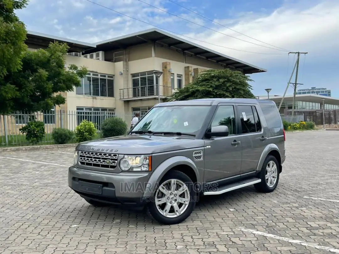 Land Rover Discovery 2010 Gray